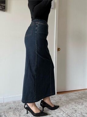 Y2K Dark Wash Denim Maxi Skirt Minimalist Vintage 2000s